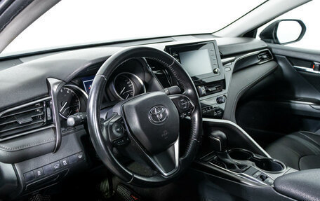 Toyota Camry, 2021 год, 3 250 000 рублей, 11 фотография