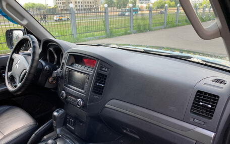 Mitsubishi Pajero IV, 2012 год, 2 100 000 рублей, 31 фотография