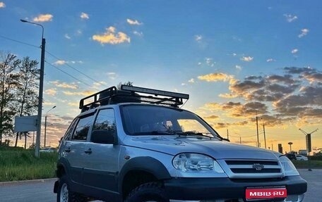 Chevrolet Niva I рестайлинг, 2007 год, 399 000 рублей, 1 фотография