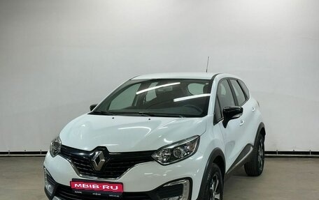 Renault Kaptur I рестайлинг, 2017 год, 1 600 000 рублей, 1 фотография