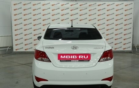 Hyundai Solaris II рестайлинг, 2015 год, 1 120 000 рублей, 4 фотография