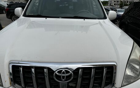 Toyota Land Cruiser Prado 120 рестайлинг, 2006 год, 2 200 000 рублей, 2 фотография