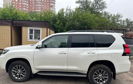 Toyota Land Cruiser Prado 150 рестайлинг 2, 2020 год, 7 100 000 рублей, 4 фотография