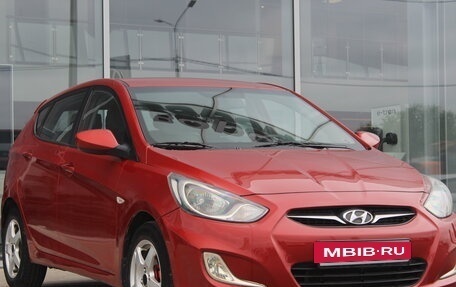 Hyundai Solaris II рестайлинг, 2011 год, 850 000 рублей, 3 фотография