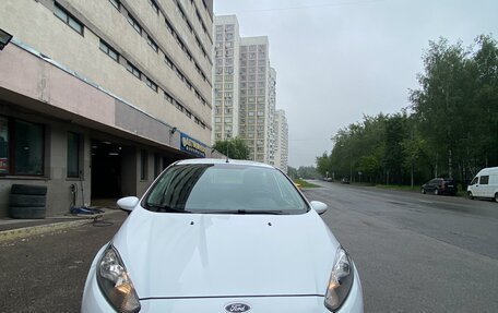 Ford Fiesta, 2015 год, 930 000 рублей, 3 фотография