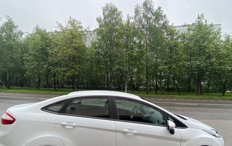 Ford Fiesta, 2015 год, 930 000 рублей, 4 фотография