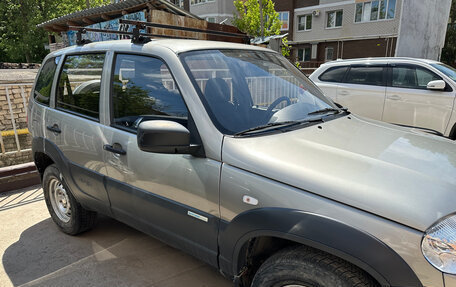 Chevrolet Niva I рестайлинг, 2012 год, 600 000 рублей, 3 фотография