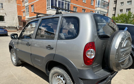 Chevrolet Niva I рестайлинг, 2012 год, 600 000 рублей, 5 фотография