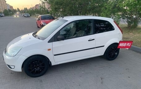 Ford Fiesta, 2003 год, 380 000 рублей, 4 фотография