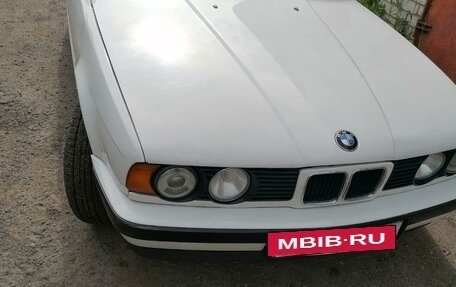 BMW 5 серия, 1990 год, 450 000 рублей, 3 фотография