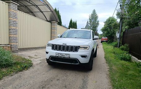 Jeep Grand Cherokee, 2018 год, 3 130 000 рублей, 4 фотография