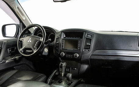 Mitsubishi Pajero IV, 2011 год, 2 575 000 рублей, 9 фотография