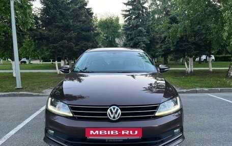 Volkswagen Jetta VI, 2017 год, 1 610 000 рублей, 3 фотография