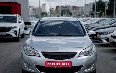 Opel Astra J, 2011 год, 783 000 рублей, 3 фотография