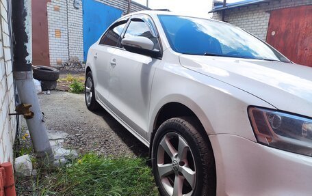 Volkswagen Jetta VI, 2011 год, 870 000 рублей, 7 фотография