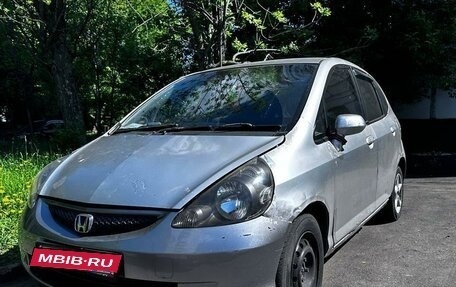 Honda Fit III, 2002 год, 278 000 рублей, 2 фотография