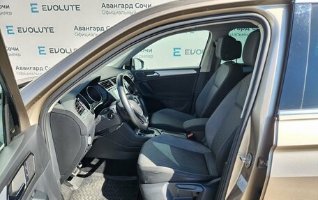 Volkswagen Tiguan II, 2017 год, 2 250 000 рублей, 13 фотография