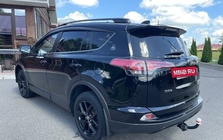 Toyota RAV4, 2019 год, 3 550 000 рублей, 5 фотография