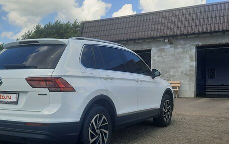 Volkswagen Tiguan II, 2018 год, 2 500 000 рублей, 7 фотография