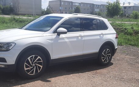 Volkswagen Tiguan II, 2018 год, 2 500 000 рублей, 6 фотография