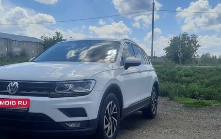 Volkswagen Tiguan II, 2018 год, 2 500 000 рублей, 10 фотография