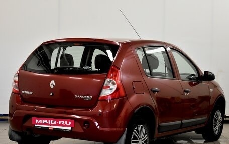 Renault Sandero I, 2013 год, 750 000 рублей, 3 фотография