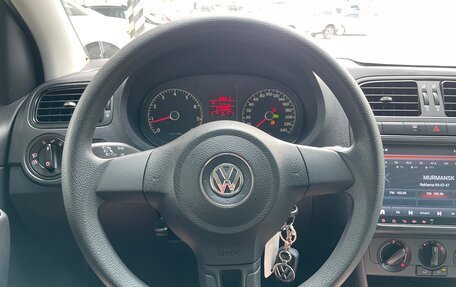 Volkswagen Polo VI (EU Market), 2013 год, 730 000 рублей, 11 фотография