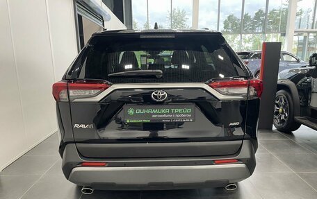 Toyota RAV4, 2019 год, 3 590 000 рублей, 6 фотография