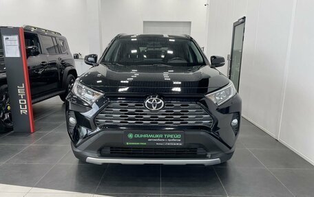 Toyota RAV4, 2019 год, 3 590 000 рублей, 2 фотография
