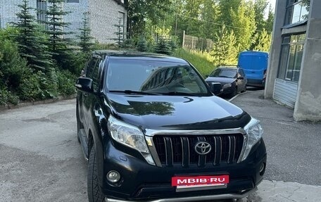 Toyota Land Cruiser Prado 150 рестайлинг 2, 2014 год, 3 500 000 рублей, 4 фотография