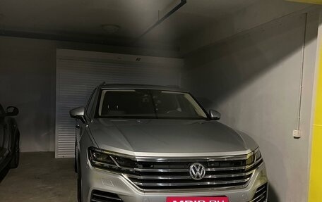 Volkswagen Touareg III, 2018 год, 4 899 000 рублей, 10 фотография