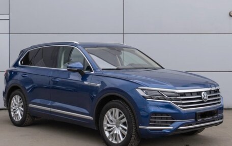 Volkswagen Touareg III, 2018 год, 5 000 000 рублей, 1 фотография