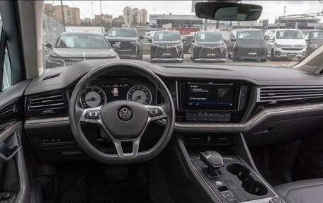 Volkswagen Touareg III, 2018 год, 5 000 000 рублей, 7 фотография