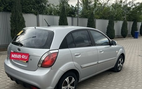 KIA Rio II, 2010 год, 780 000 рублей, 2 фотография