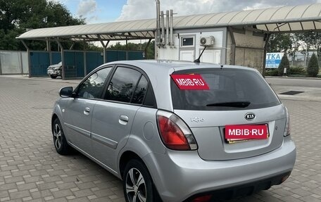 KIA Rio II, 2010 год, 780 000 рублей, 3 фотография