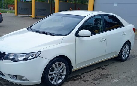 KIA Cerato III, 2011 год, 800 000 рублей, 1 фотография