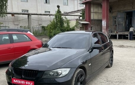 BMW 3 серия, 2007 год, 1 300 000 рублей, 2 фотография