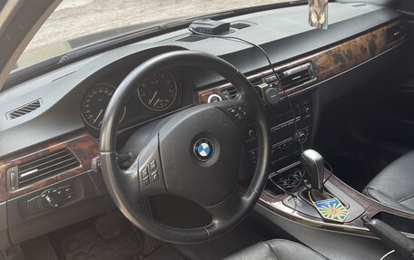 BMW 3 серия, 2007 год, 1 300 000 рублей, 18 фотография