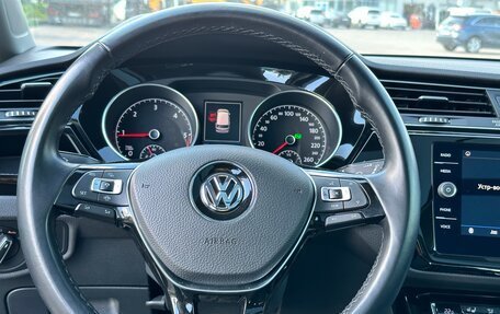 Volkswagen Touran III, 2018 год, 2 550 000 рублей, 6 фотография