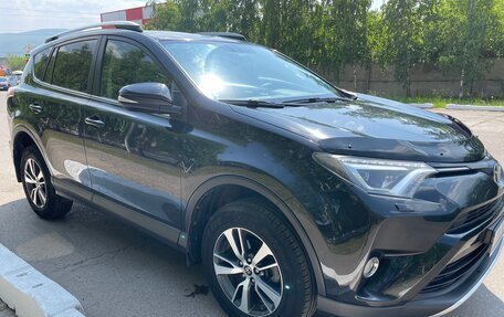 Toyota RAV4, 2015 год, 2 500 000 рублей, 3 фотография