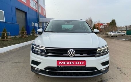 Volkswagen Tiguan II, 2019 год, 2 550 000 рублей, 2 фотография