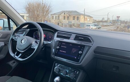 Volkswagen Tiguan II, 2019 год, 2 550 000 рублей, 11 фотография