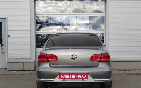 Volkswagen Passat B7, 2013 год, 850 000 рублей, 4 фотография