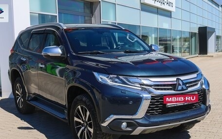 Mitsubishi Pajero Sport III рестайлинг, 2018 год, 3 680 000 рублей, 3 фотография