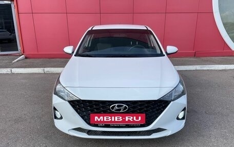 Hyundai Solaris II рестайлинг, 2021 год, 1 699 000 рублей, 8 фотография