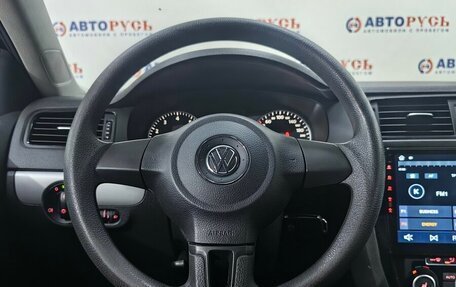 Volkswagen Jetta VI, 2012 год, 1 049 000 рублей, 13 фотография