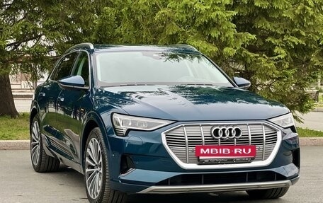 Audi e-tron I, 2020 год, 6 500 000 рублей, 7 фотография