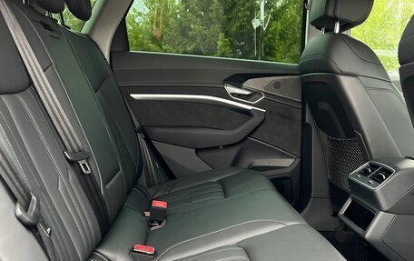 Audi e-tron I, 2020 год, 6 500 000 рублей, 29 фотография