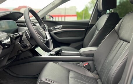Audi e-tron I, 2020 год, 6 500 000 рублей, 23 фотография