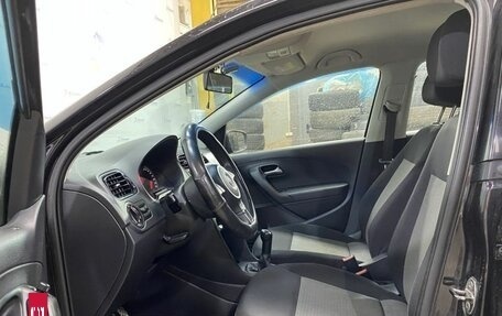 Volkswagen Polo VI (EU Market), 2011 год, 725 000 рублей, 14 фотография